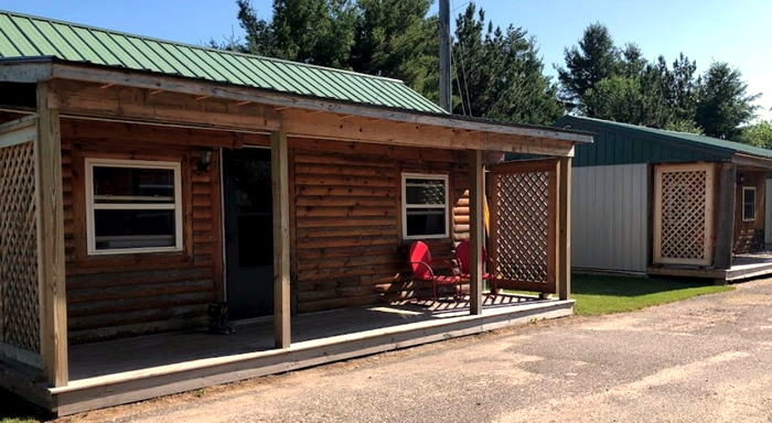 Berrys Motel (Orchard Motel, Orchard Grove Motel) - Web Listing (newer photo)